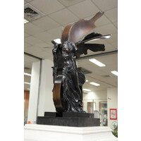 勝利女神的詩篇(阿曼)
Victoire en Chantant / Armand Pirre Fernandez