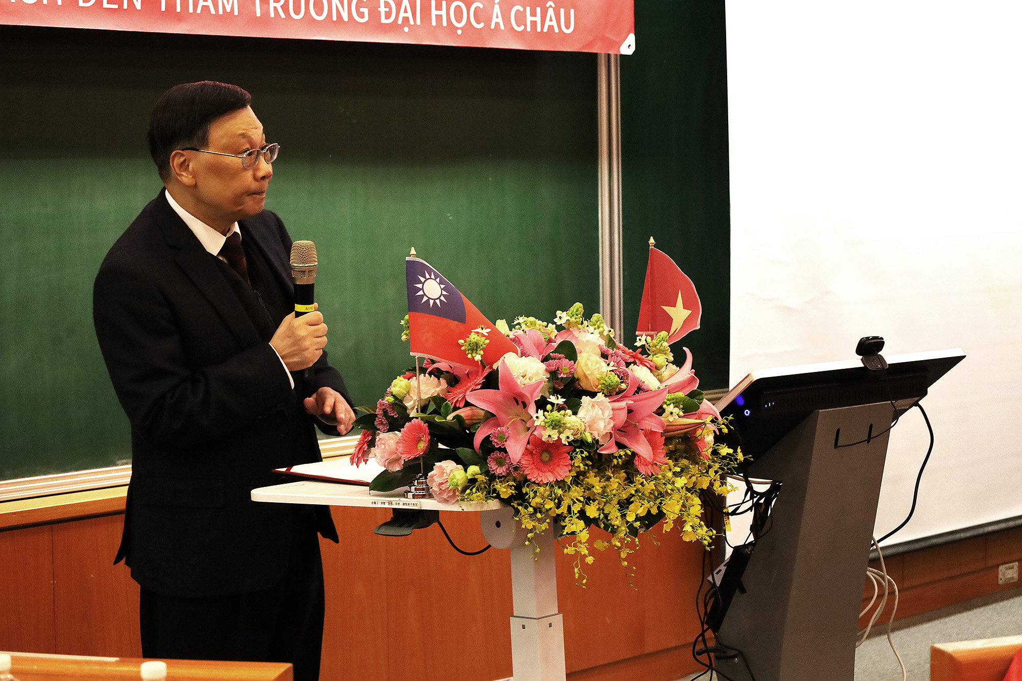 President Jeffrey J.P. Tsai stated that AU’s collaboration with FPT University will focus on semiconductor development through academic exchange and talent cultivation to boost industrial growth